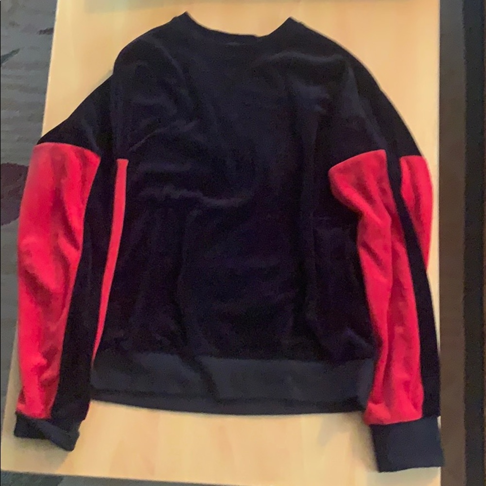 ALALA Velour Crew Neck Sweatshirt